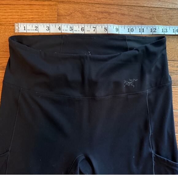 Arc'teryx Women's base layer leggings Black Large with side pockets - Picture 8 of 10
